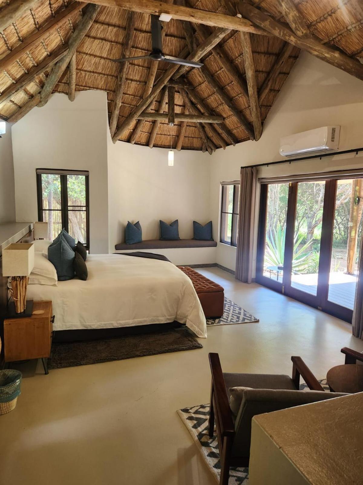 Tambuti Lodge Pilanesberg Exterior photo