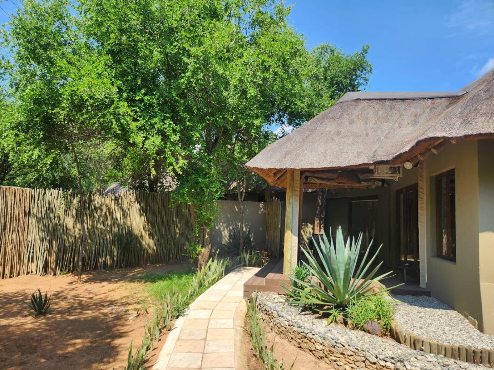 Tambuti Lodge Pilanesberg Exterior photo